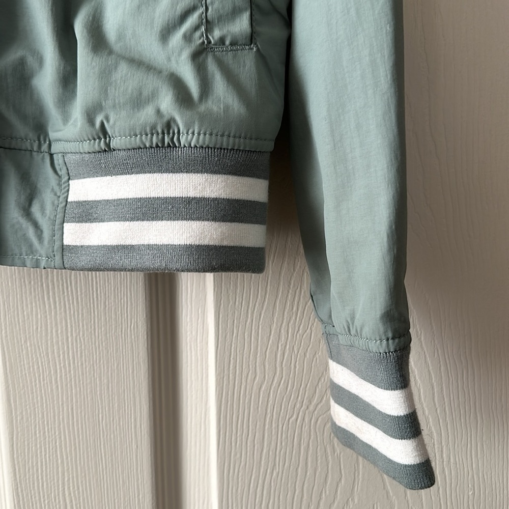 Water resistant zipped jacket - Picture 3 of 11